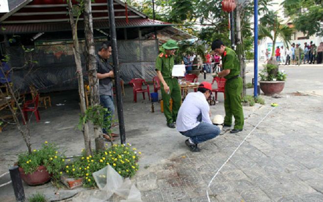 Từ chối uống rượu, người đàn ông bị thanh niên dùng đũa đâm xuyên não tử vong