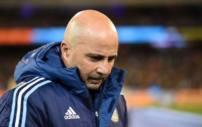 Bị Argentina sa thải, HLV Sampaoli nhận số tiền bồi thường bèo bọt