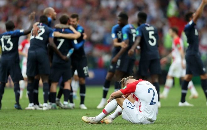 Hai thế giới trái ngược của Croatia và Pháp sau trận chung kết