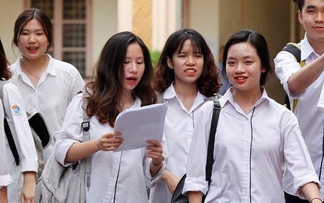 Tâm thư xúc động chị gửi em gái dù đã tận lực ôn thi THPT quốc gia nhưng vẫn nhận điểm kém khiến nhiều người suy ngẫm