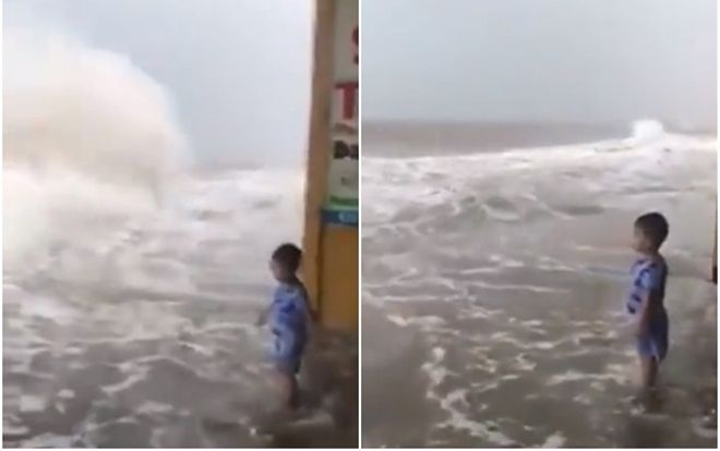 Quay clip con chơi đùa trước sóng lớn, người mẹ bị dân mạng chỉ trích gay gắt