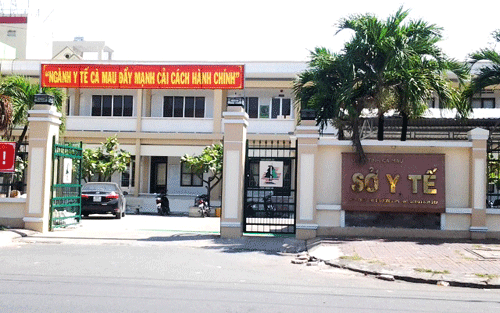 75 sinh viên y khoa Cà Mau không được tốt nghiệp vì nợ tiền