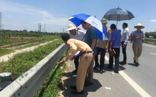 Công an công bố hai thiếu nữ tử vong cạnh xe máy ở Hưng Yên do tai nạn giao thông