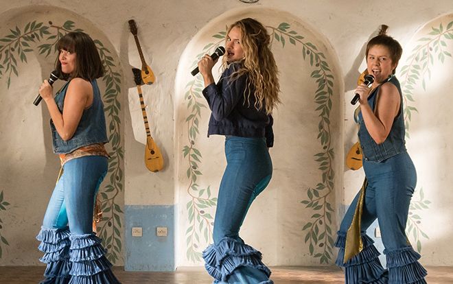 Tất cả hit của ABBA tạo thành bữa tiệc âm nhạc trong 'Mamma Mia! Here We Go Again'