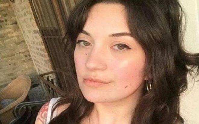 Phát hiện nam hành khách 'tự sướng' trên máy bay, cô gái báo phi hành đoàn nhưng lại bị 'cười vào mặt'