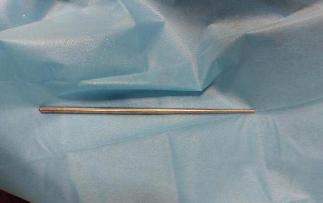 Dùng đũa inox dài gần 30 cm móc họng, cô gái gặp kết cục nhớ đời