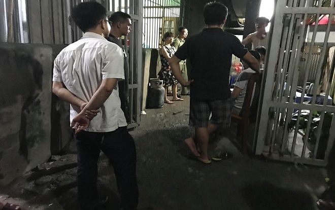 Con rể đâm bố vợ cũ trọng thương rồi khóa cửa phóng hỏa đốt nhà