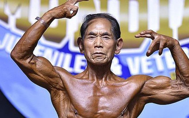 Cụ ông 81 tuổi có cơ bắp cuồn cuộn, nhiều thanh niên khó bề sánh kịp