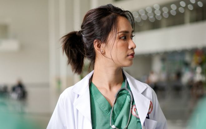 Nhân viên sợ 'xanh mặt' với bác sĩ Ái Phương cùng quy tắc cực 'gắt': 'Không sai phạm và đừng than vãn!'