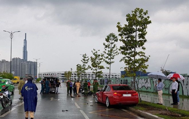 Cô gái trẻ bị ô tô BMW kéo lê 30m tử vong ở Sài Gòn