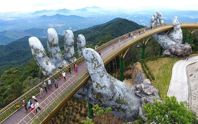 Cầu Vàng ở Đà Nẵng tiếp tục được 'cơn mưa lời khen' trên tạp chí uy tín nước ngoài