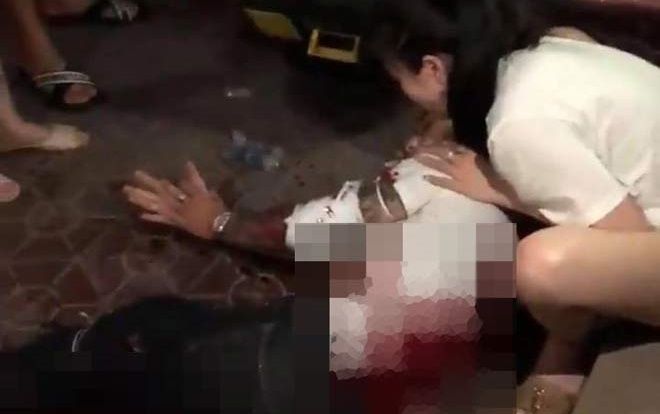 Vụ thanh niên bị hai kẻ bịt mặt dùng kiếm truy sát trong đêm: Người yêu chạy theo kêu cứu