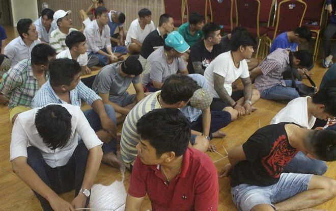 Sòng bạc 'khủng' trong nhà hàng tiệc cưới ở Bình Dương