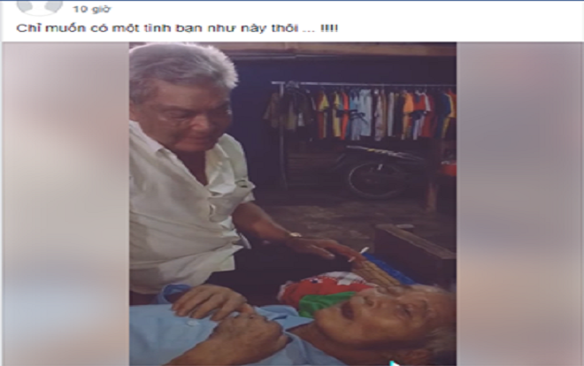 Đoạn clip xúc động về tình bạn của hai cụ già khiến nhiều người rơi nước mắt