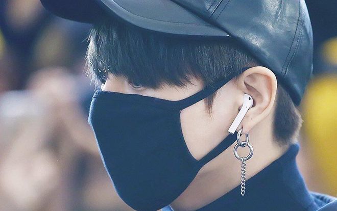Điểm mặt sao Hàn là fan của tai nghe Airpods đến từ Apple