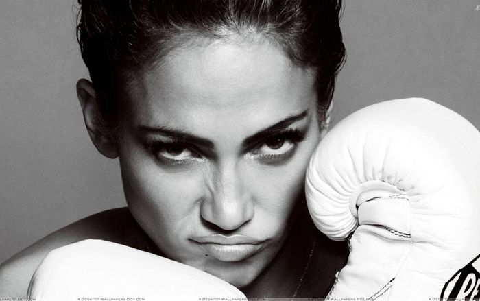 Không phải Taylor Swift, Katy Perry hay bất kì cái tên nào khác, Jennifer Lopez mới chính là tâm điểm MTV VMAs 2018!