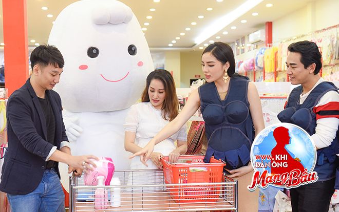 Bi hài câu chuyện gia đình Kỳ Vĩ trở thành 'nạn nhân' trong thử thách mua đồ chỉ vì… quá chu đáo