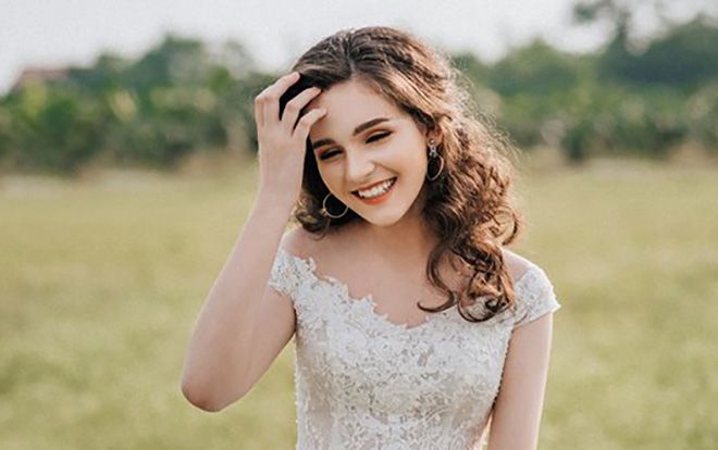 Cận cảnh nhan sắc nữ sinh Việt lai Nga đẹp như búp bê đang gây bão mạng - Mới 13 tuổi đã cao 1m70