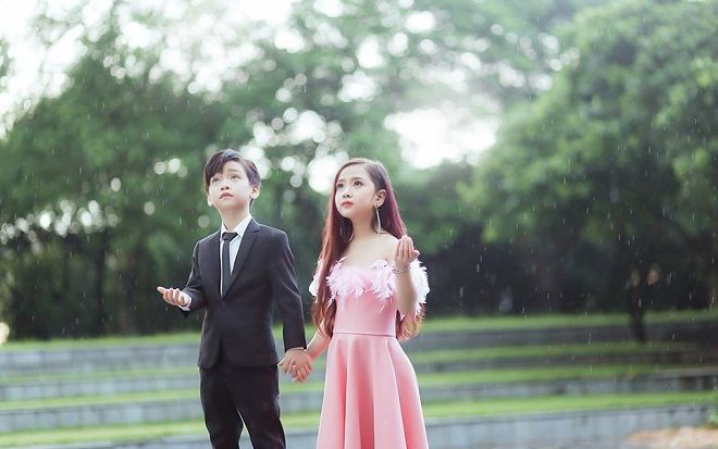 Bộ ảnh 'Thư Ký Kim sao thế' phiên bản nhí dễ thương hết nấc khiến dân tình thả tim ầm ầm