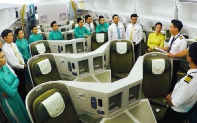 Cục Hàng không VN lên tiếng vụ hàng chục phi công Vietnam Airlines xin nghỉ việc và đòi khởi kiện