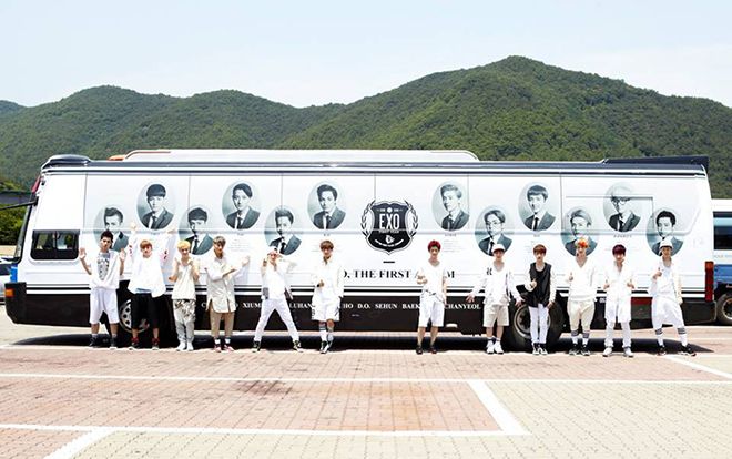 Đọ xe chuyên dụng đón đưa các nhóm nhạc K-Pop: người siêu xe gây choáng, kẻ giản dị bất ngờ