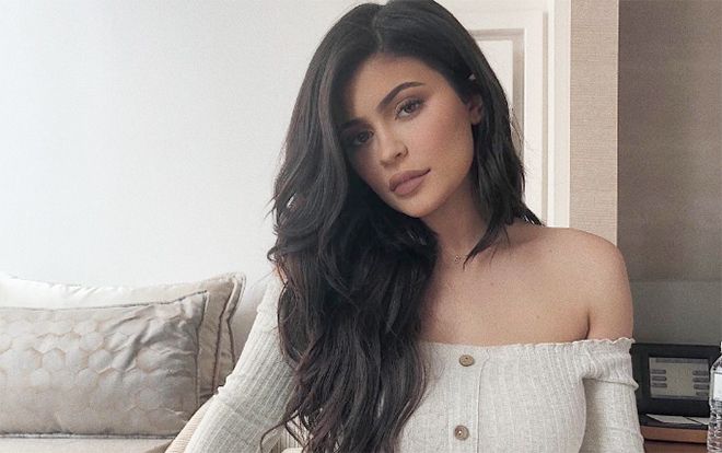 Thời trang ai nhìn cũng thích nhưng ít ai dám mặc của nữ tỷ phú đô la Kylie Jenner