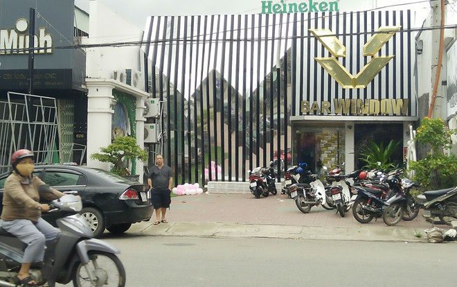 Ẩu đả trong quán bar, 2 thanh niên tử vong