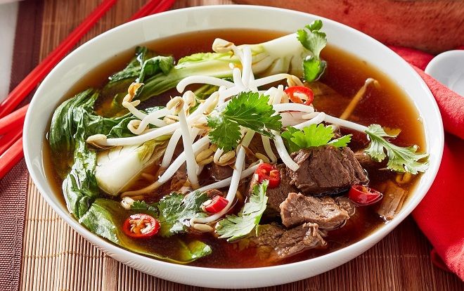 Sốc trước tô mỳ bò có giá 'cắt cổ' gần 50 triệu đồng