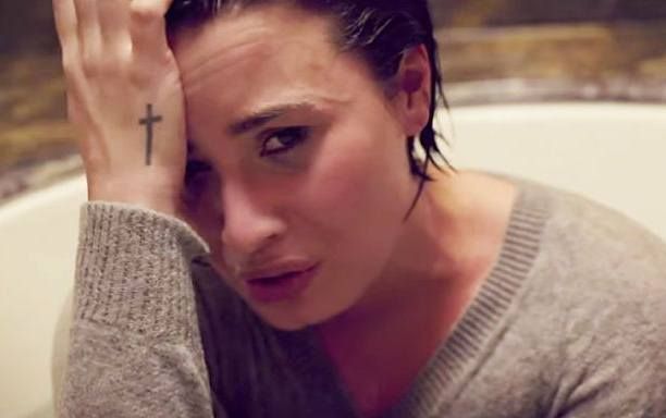 Fan phẫn nộ khi biết người đã đưa Demi Lovato vào con đường tái nghiện ngập, đó chính là…