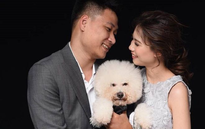 Phát cuồng với biểu cảm giận hờn của boss khi thấy sen cứ mải mê tạo dáng chụp ảnh cưới mà quên mất mình