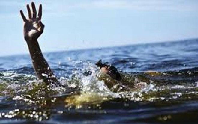 Rủ nhau tắm biển, 3 tân sinh viên đuối nước thương tâm