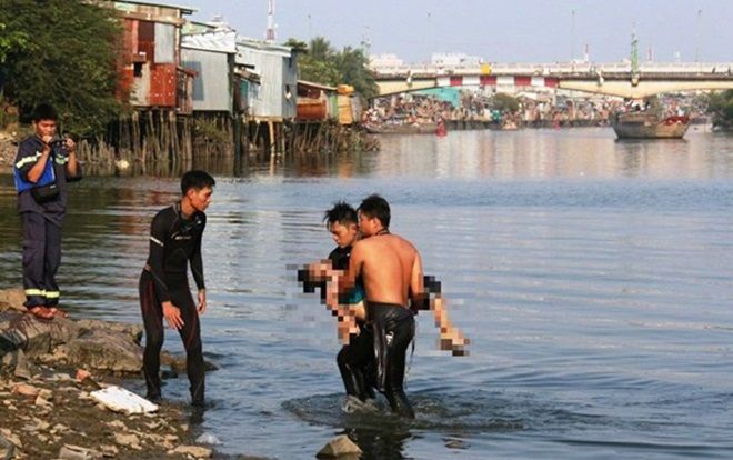 Liên tiếp xảy ra đuối nước khiến 2 em nhỏ tử vong ở Nghệ An