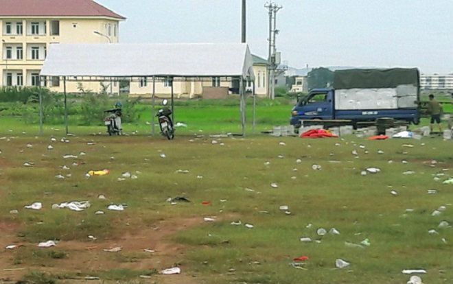 Mâu thuẫn khi đi xem văn nghệ trại hè, một thiếu niên bị đâm tử vong