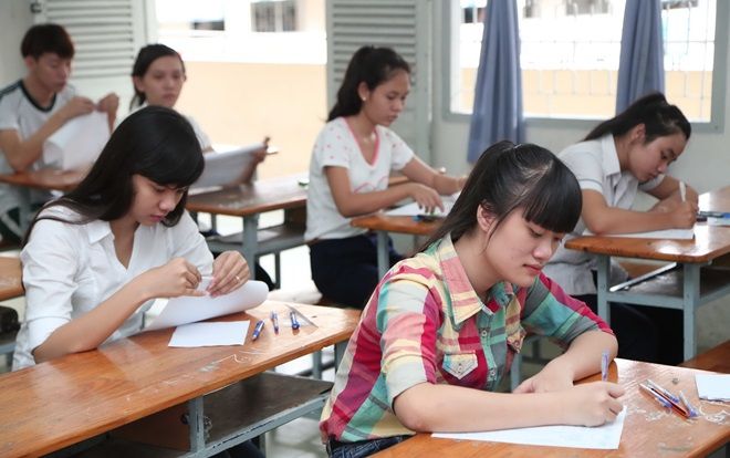 Hôm nay các trường ĐH nhận hồ sơ xét tuyển đợt 2: Bộ GD&ĐT khuyến cáo thí sinh nên thận trọng khi thay đổi nguyện vọng