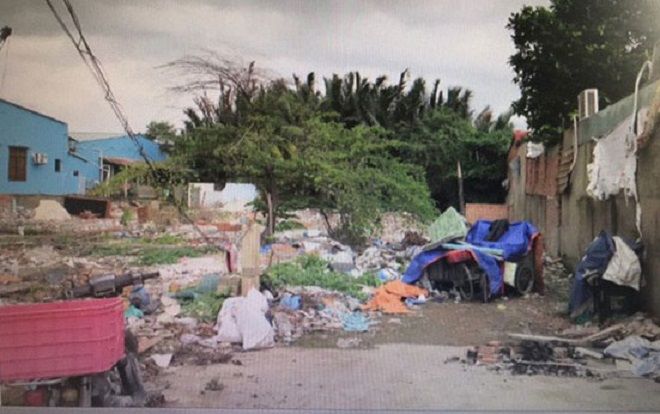 Bàng hoàng phát hiện người đàn ông mặc áo in chữ AAFC tử vong trên xe ba gác ở Sài Gòn