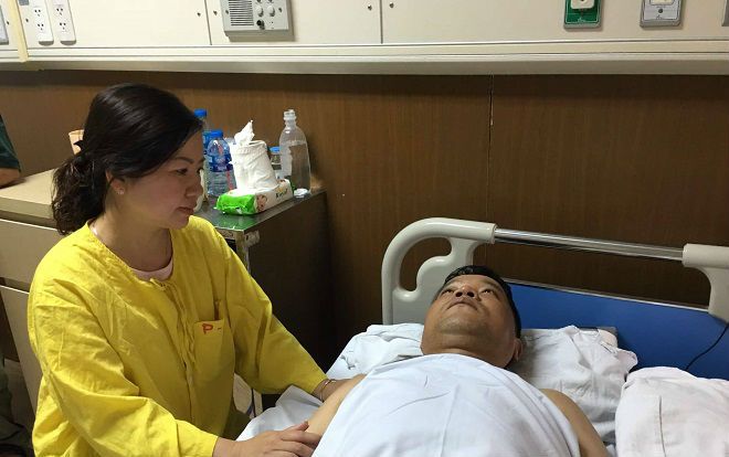 Sức khỏe của chiến sĩ cảnh sát cơ động bị thiếu nữ 15 tuổi tông gục hiện ra sao?