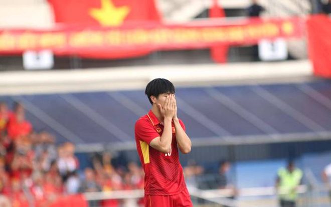 Đây là lý do Công Phượng sút hỏng liền 2 quả penalty trong trận đấu đầu tiên tại ASIAD 2018