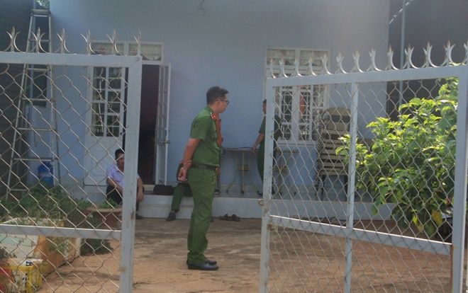 Phát hiện cặp vợ chồng bị điện giật tử vong thương tâm cạnh thùng nước