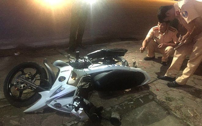 Bắt đối tượng lái ô tô đâm vào cảnh sát giao thông