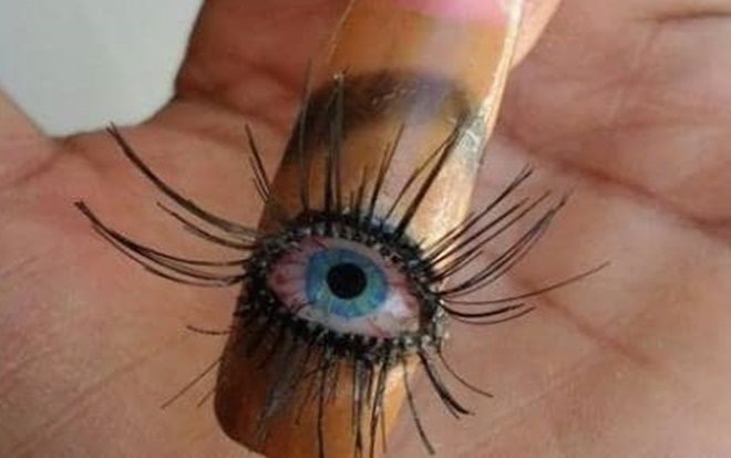 15 mẫu nail siêu độc đáo 'bao hot' nhất tháng cô hồn