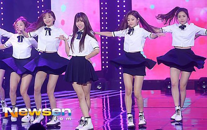 Không phải Blackpink, Red Velvet hay Twice, đây mới là stylist được fan Kpop khen ngợi hết lời