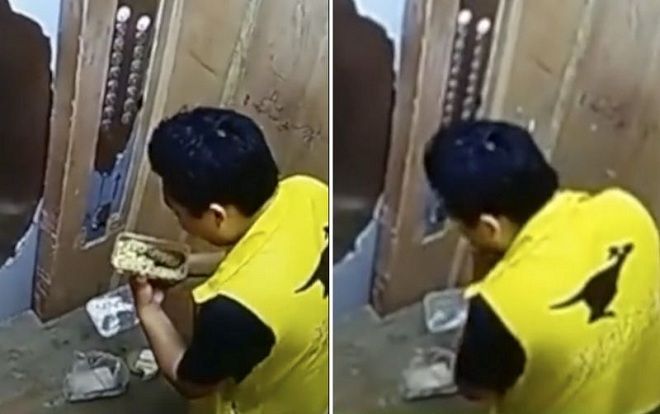 Nhân viên giao hàng bị bắt quả tang ăn vụng đồ của khách