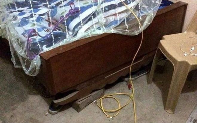 Người phụ nữ bị gã hàng xóm lẻn vào nhà chích điện lúc nửa đêm