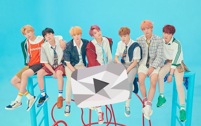 Các anh chàng BTS vừa nhận được nút Play Kim Cương từ YouTube, đây lý do tại sao