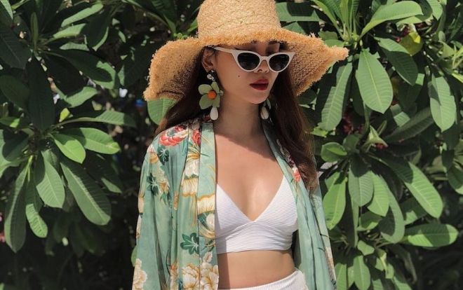 Thay vì kiêng hem khổ sở, Yến Trang ăn thả ga trong 8h và nhịn trong 16h kế tiếp để sở hữu body vạn người mê