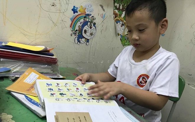 Hà Nội: Khan hiếm SGK đầu cấp, “cò” găm hàng, tăng giá