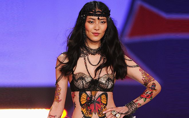 Biểu tượng thời trang Liu Wen làm rạng danh làng mốt Châu Á
