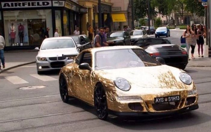 Nhìn qua cứ tưởng siêu xe Porsche 911 sang chảnh, nhưng sự thật lại là xe đạp trá hình