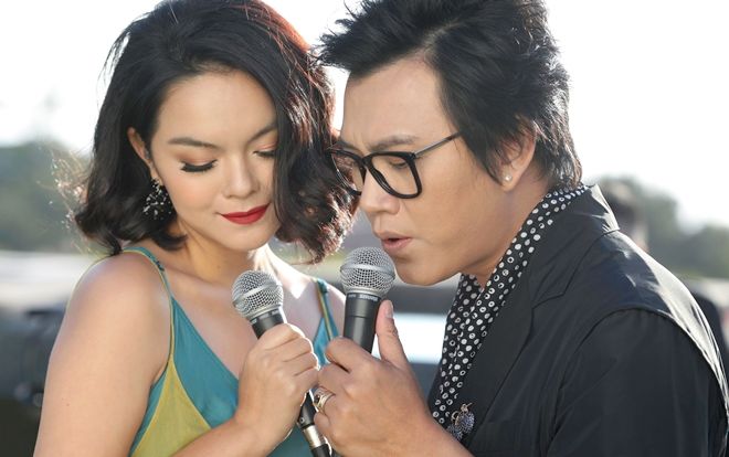 Dũng cảm hát nhạc Lam Phương, Phạm Quỳnh Anh bị chỉ trích vì… quá điệu