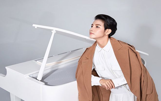 Vũ Cát Tường lại ngẫu hứng đàn giai điệu trong đầu, ca khúc mới phải chăng sắp ra lò?